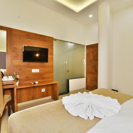 Hk Backpackers-Luxury Rooms & Dormitory Amritsar Exterior photo