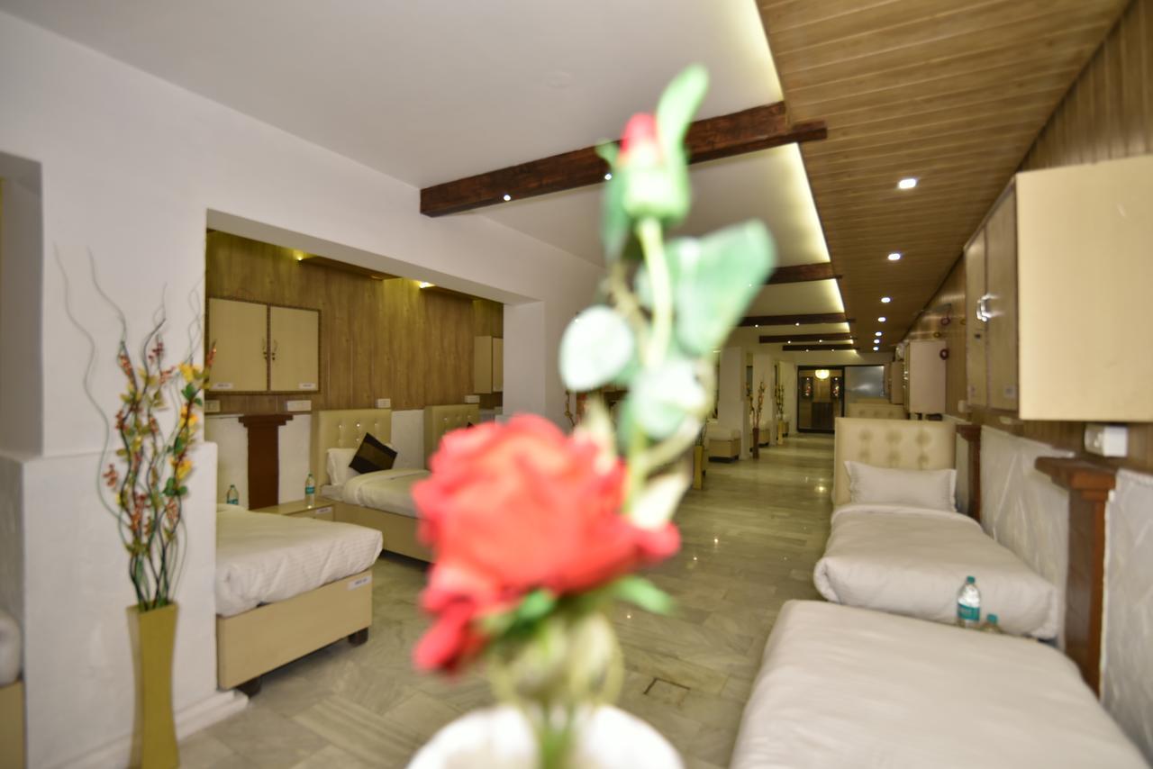 Hk Backpackers-Luxury Rooms & Dormitory Amritsar Exterior photo