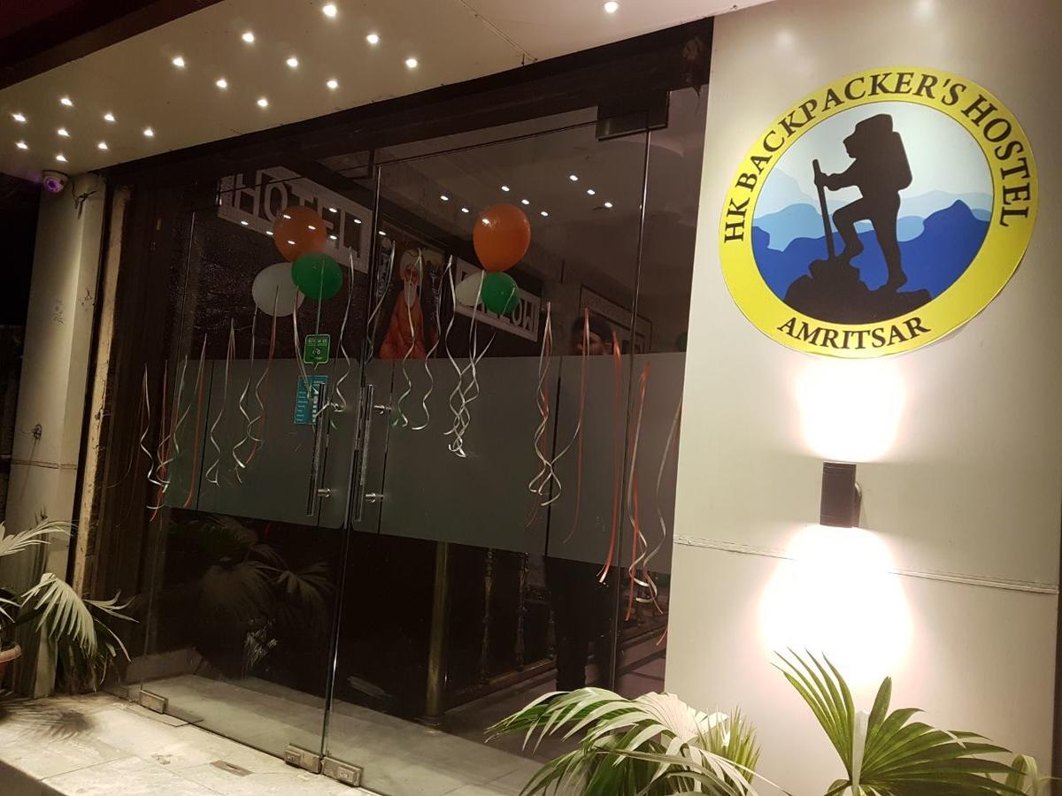 Hk Backpackers-Luxury Rooms & Dormitory Amritsar Exterior photo